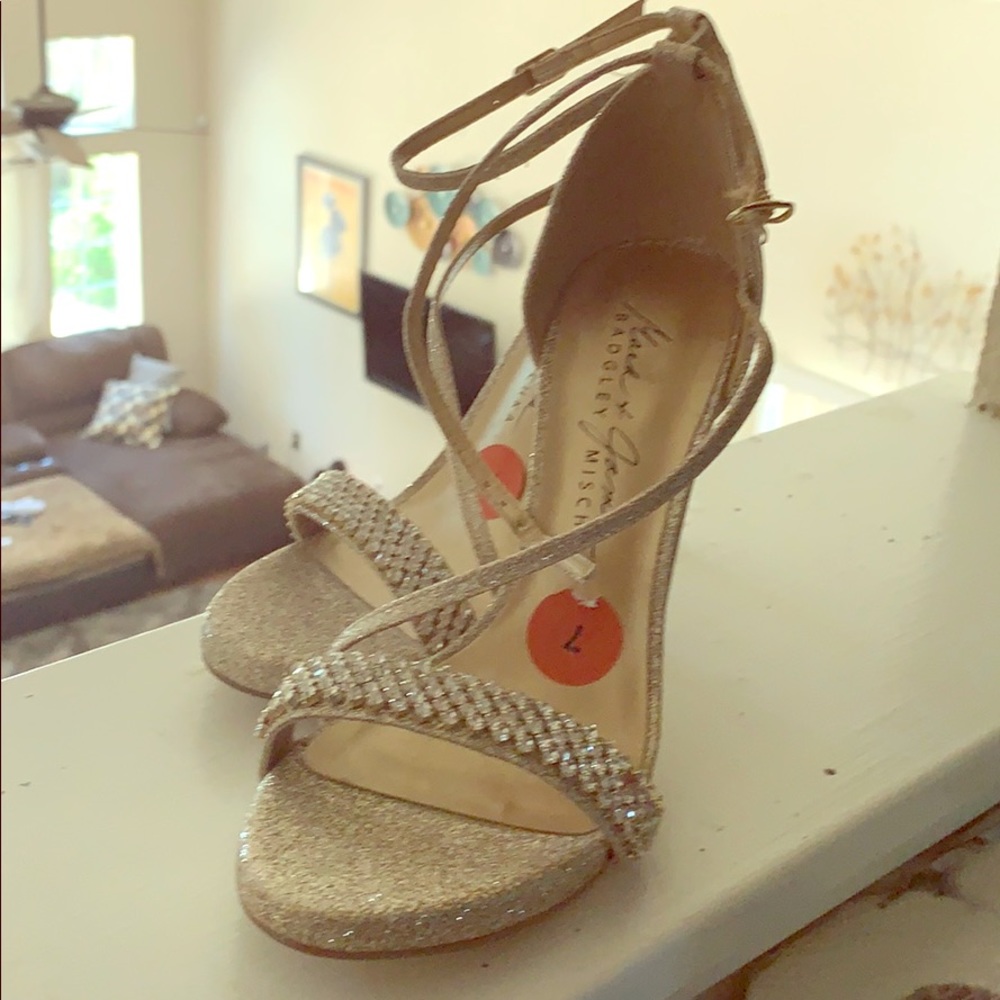 NEW HEELS
